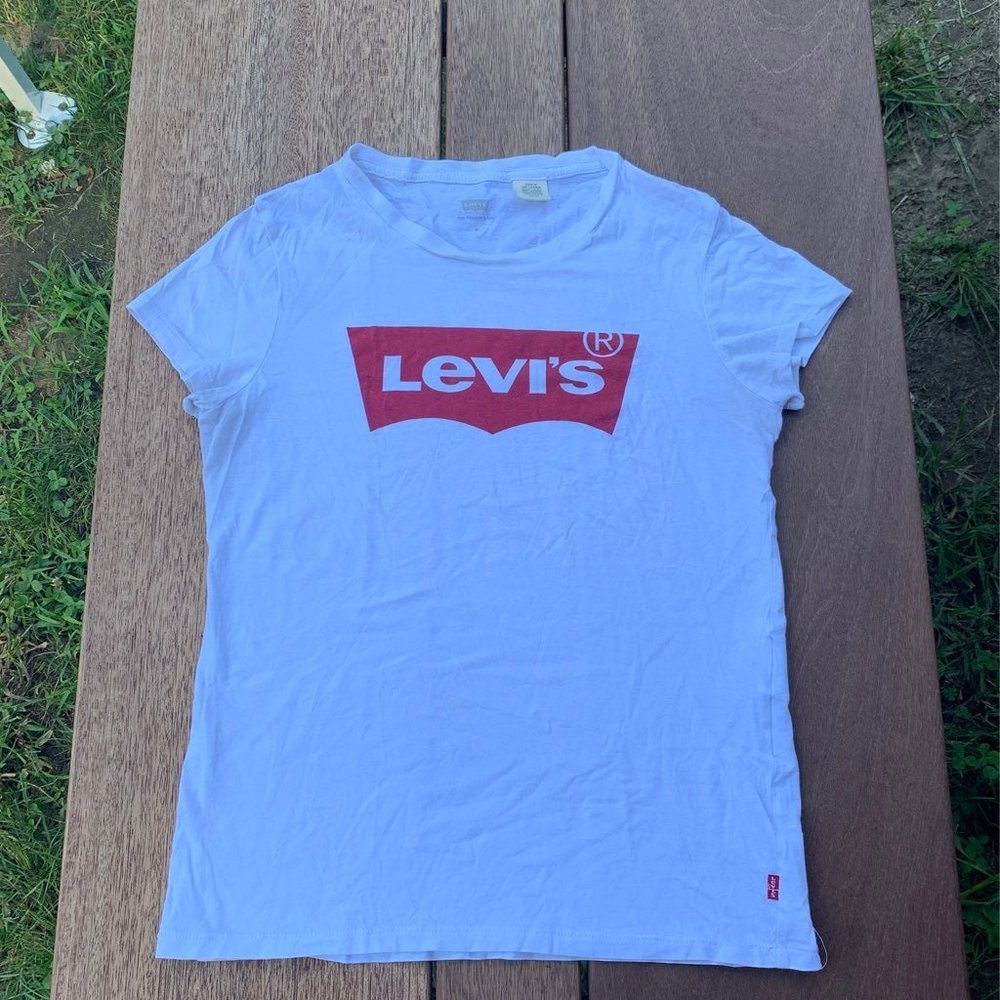 Levi's Tshirt